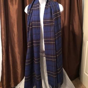 Women’s scarf